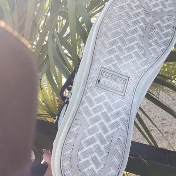 Comme Des Garçons Play X Converse - Picture 4 of 7